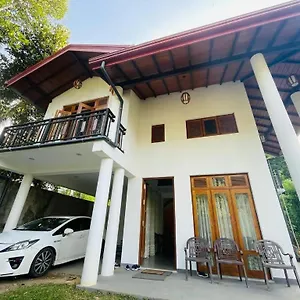 Guest house Hermitage Kandy