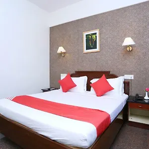 Hotel Oyo 22875 Deliza Residency Wadakkanchery